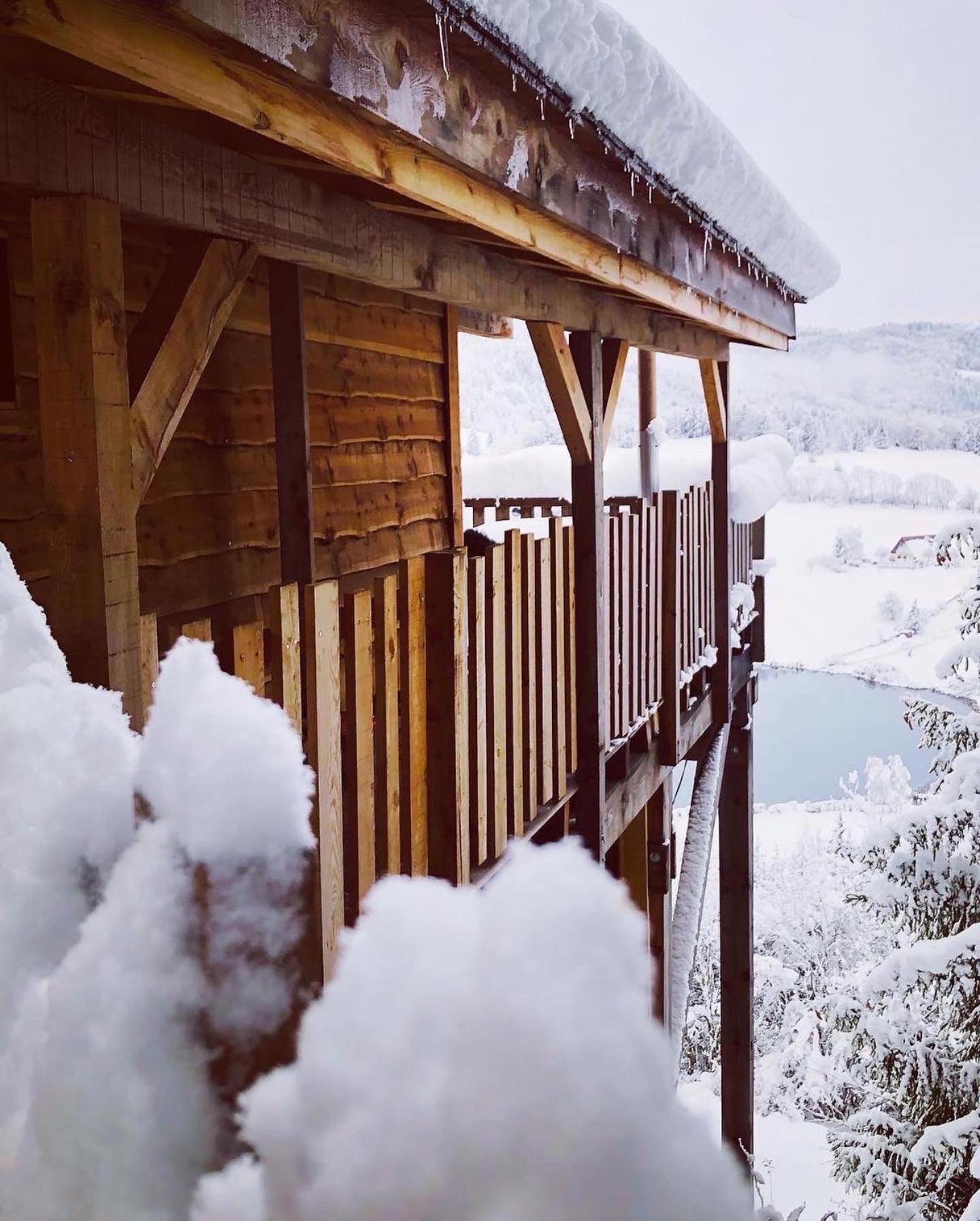La-Haut Cabanes Perchees La Thuile Exterior foto